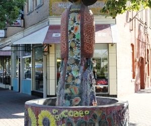The Califia statue standing at the corner of Main Street and Market Street in Downtown Turlock.