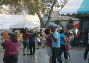 Man with vehicular manslaughter warrant arrested after being recognized by officer Saturday morning