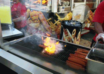 Man with vehicular manslaughter warrant arrested after being recognized by officer Saturday morning