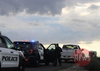 Man Gets Arrested After Giving Hotel Clerk Drugs to Deliver, Three Firearms Seized