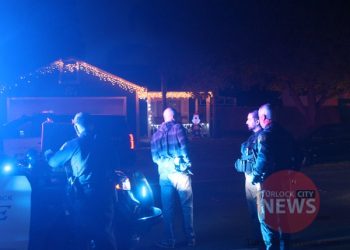 Drunk Driver Arrested After Taking Out Fence and Then Street Light, Dragging the Pole for 600 Feet