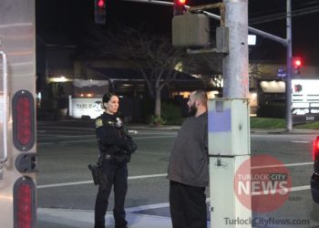 Man Walking With Knife Arrested for Disorderly Conduct