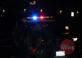 Man Arrested on Warrant After Reportedly Urinating Inside Denny’s